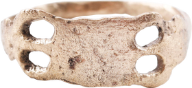 EASTERN EUROPEAN MAN’S WEDDING RING 18TH-19TH CENTURY, SIZE 9 ½