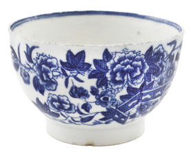 WORCESTER TEA BOWL C.1770-83