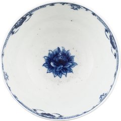 ENGLISH EXPORT PORCELAIN TEA BOWL, DR. WALL PERIOD, C.1770-83 - Fagan Arms