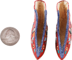 PAIR OF MINIATURE CHINESE SHOES FOR FOOT BINDING - Fagan Arms