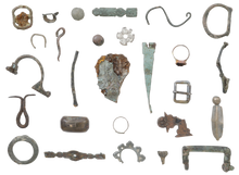 MIXED ANCIENT, MEDIEVAL AND LATER BRONZE ARTIFACTS