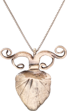 18TH CENTURY ITALIAN LADY'S PENDANT NECKLACE