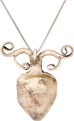 18TH CENTURY ITALIAN LADY'S PENDANT NECKLACE - Fagan Arms