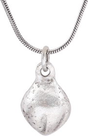 ANCIENT ROMAN "FRUIT" PENDANT NECKLACE, C.100-350 AD