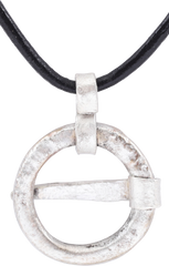 VIKING PROTECTIVE BROOCH, C.900-1050 AD - Fagan Arms