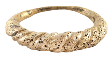 FINE VIKING WARRIOR’S TWISTED OR ROPED RING, 850-1050AD, SIZE 9 ½