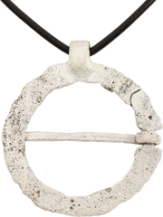 VIKING PROTECTIVE BROOCH NECKLACE, 10th CENTURY AD - Fagan Arms