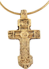 FINE EUROPEAN CHRISTIAN CROSS NECKLACE, 17th-18th CENTURY