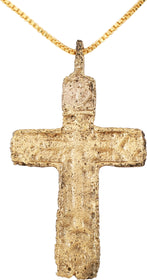 FINE EASTERN EUROPEAN CHRISTIAN CROSS NECKLACE, 17th-18th CENTURY