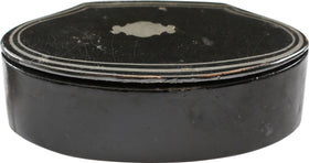 FINE TABLE TOP SNUFF BOX