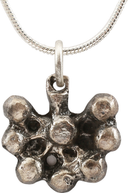 FINE AND RARE ROMAN MYSTICAL PENDANT NECKLACE, C.200-400 AD