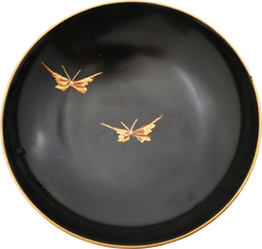 JAPANESE LACQUERED COVERED BOWL, OWAN - Fagan Arms