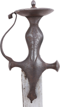 MOGHUL HORSEMAN’S SWORD TULWAR, 18TH CENTURY