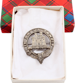 SCOTTISH PLAID BROOCH, C.1900 FOR CLAN MACCALLUM