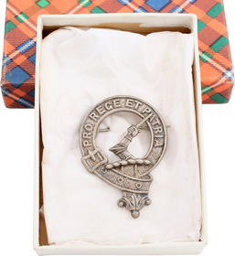 SCOTTISH PLAID BROOCH, C.1900 FOR CLAN CAMERON
