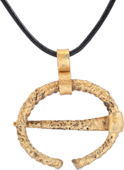 SUPERB VIKING PROTECTIVE BROOCH NECKLACE, C.850-1050 AD - Fagan Arms