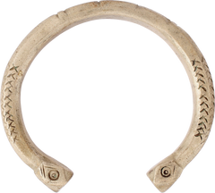 ASHANTI WOMAN'S FIGHTING BRACELET - Fagan Arms