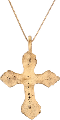 EUROPEAN CROSS NECKLACE, 17th-18th CENTURY - Fagan Arms