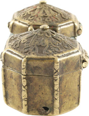 INDOPERSIAN BETEL NUT BOX - Fagan Arms