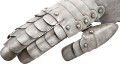 PAIR OF VICTORIAN GAUNTLETS - Fagan Arms