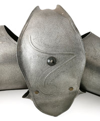 ANTIQUE SUIT OF ARMOR - Fagan Arms