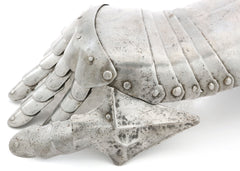 RARE GERMAN RIGHT GAUNTLET C.1580-1600 - Fagan Arms