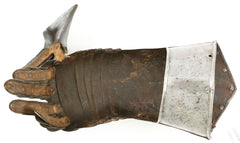 RARE GERMAN RIGHT GAUNTLET C.1580-1600 - Fagan Arms