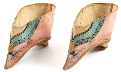 EXTRAORDINARY PAIR OF CHINESE LADIES SHOES FOR BOUND FEET (FOOT BINDING) - Fagan Arms