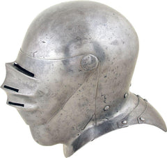 A RARE AND IMPORTANT GERMAN CLOSE HELMET C.1505-10 - Fagan Arms