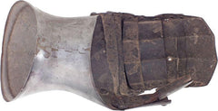 A RARE MILANESE RIGHT GAUNTLET C.1510 - Fagan Arms