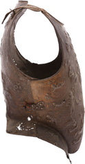 AN EXTREMELY RARE AND IMPORTANT EMBOSSED FRENCH CUIRASS C.1560-70 - Fagan Arms